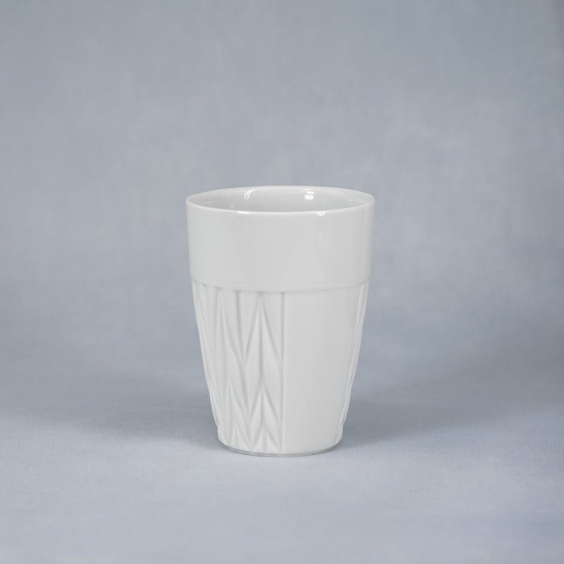 EM-PORZELLAN BECHER SOLO CUSHION free XL